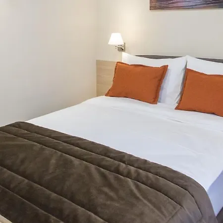 Grand Hedonist Hotel 4*