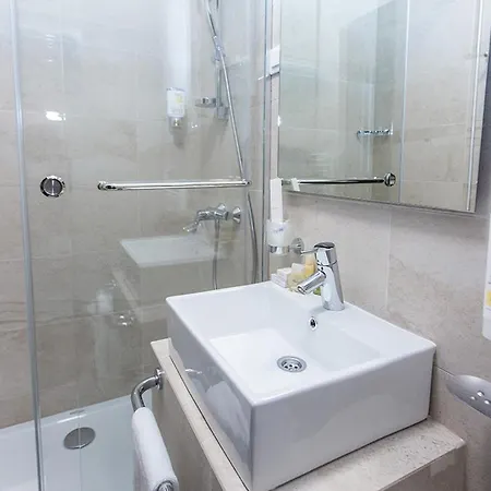 Grand Hedonist Hotel 4*