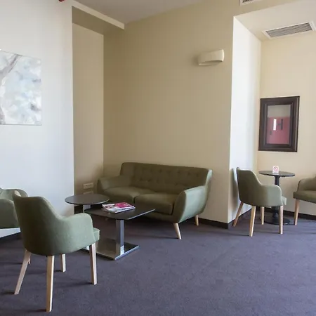 Grand Hedonist Hotel 4*