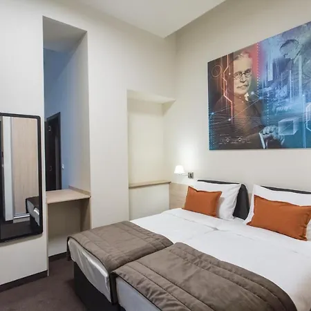Hotel Grand Hedonist